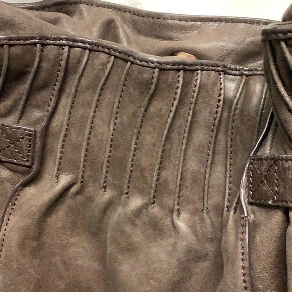 Badgley Mischka Large Chain Leather Shoulder Bag - Picture 6 of 16